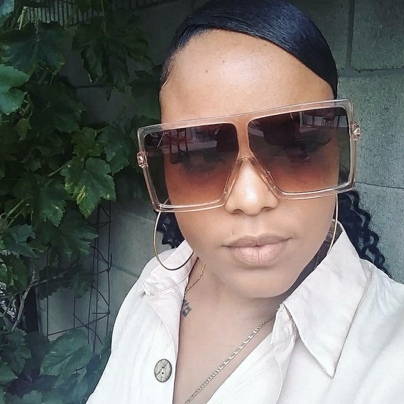 Clear/taupe fashion sunglasses - Picture 2 of 4